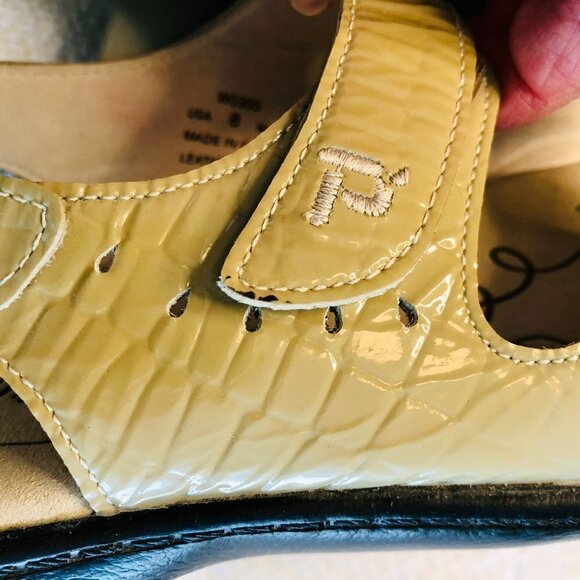 Propet Sandal Cream Metallic Croc Print Trinidad Comfort Leather Women’s size 8 - Picture 16 of 16